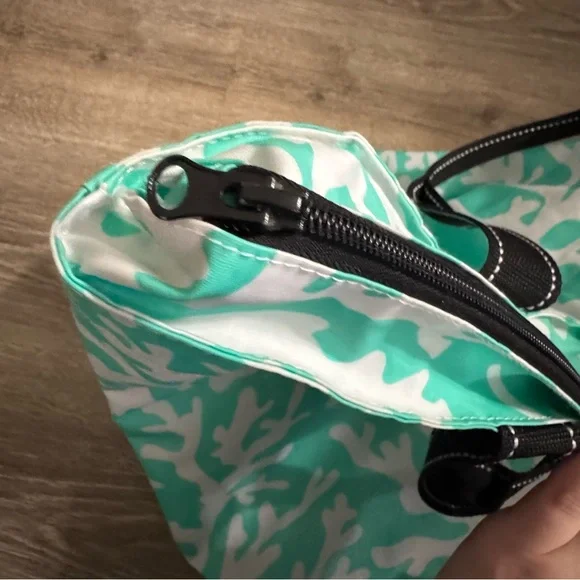 Scout Turquoise Tote Bag with Coral Reef Design - Picture 4 of 10